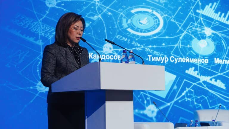 АРРФР возьмется за регулирование финтех- и телеком-компаний