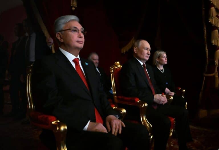 Токаев и Путин посетили Гала-концерт казахстанских артистов в Москве