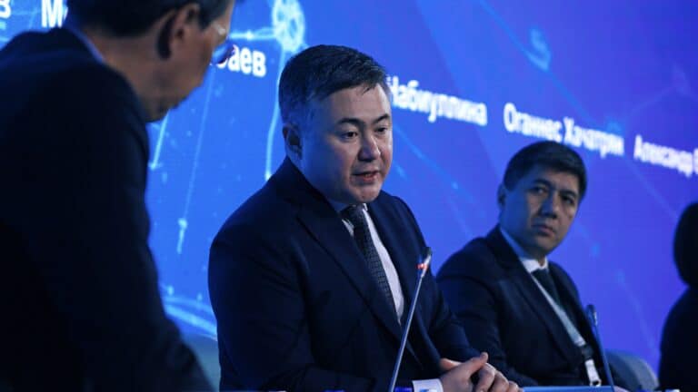 В Казахстане еще не решили, стоит ли снижать ставки по кредитам