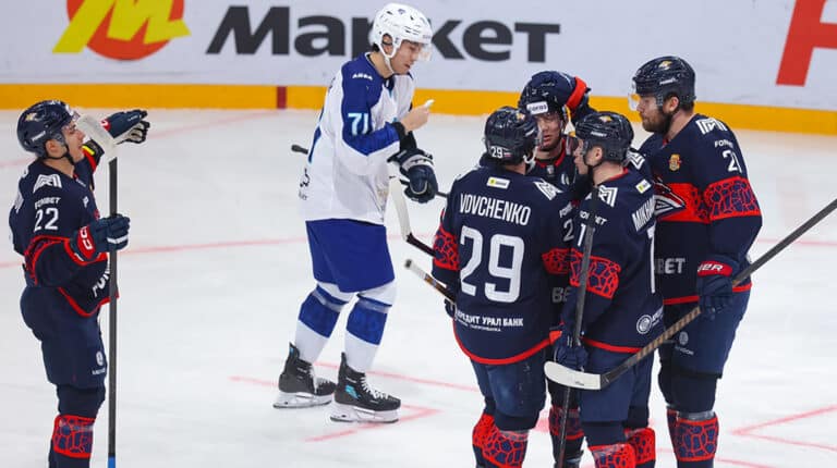 «Барыс» третий раз в сезоне проиграл «Магнитке», не обошлось без Михайлиса