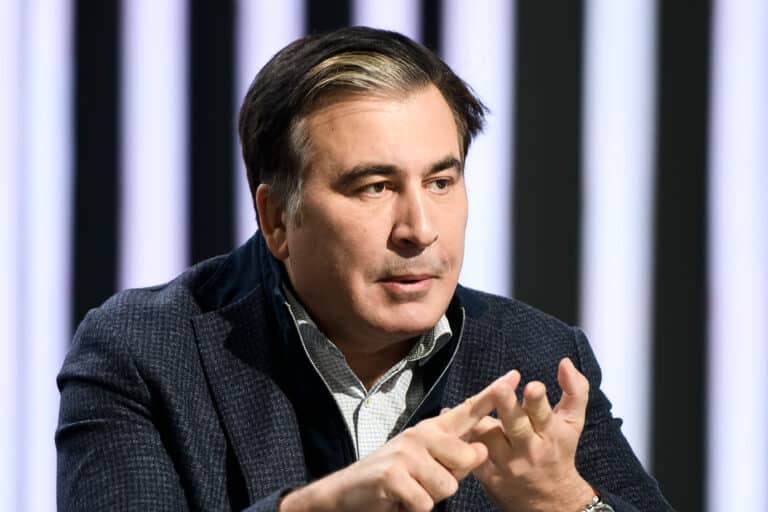 Саакашвили вернули в тюрьму после трех лет лечения в клинике