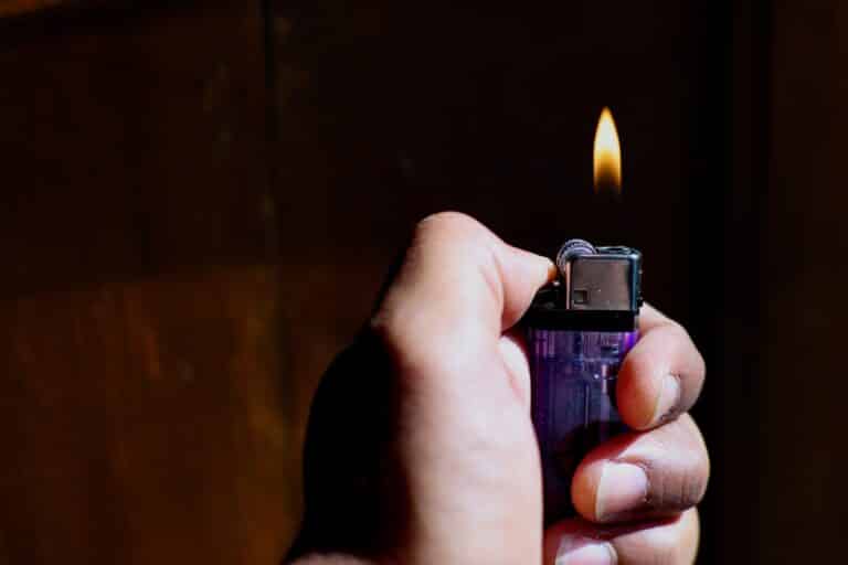 В Мангистау мужчина попытался поджечь себя у пункта полиции