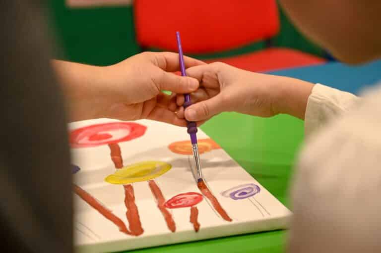 Израиль поможет Казахстану в обучении детей с особыми потребностями