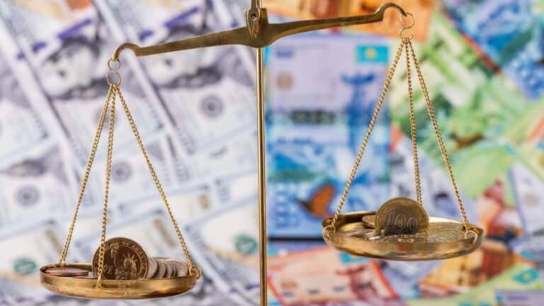 Ұлттық банк теңгені нығайту үшін 5 млрд доллар жұмсады