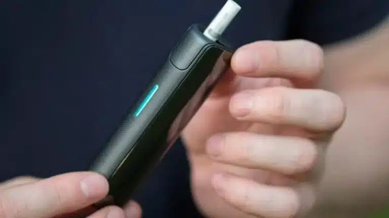 Өзбекстанда электронды темекіге тыйым салынды