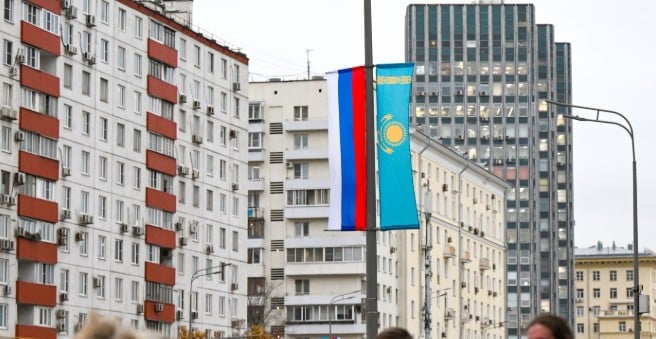 Мәскеу көшелерінде Қазақстанның туы көтерілді