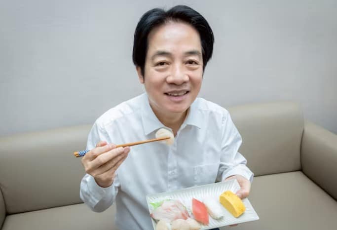 Президент Тайваня пообедал суши в поддержку Японии в споре с Китаем