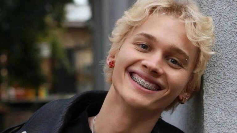 Бұрынғы миллионер қазір курьер болып күн көріп жүр