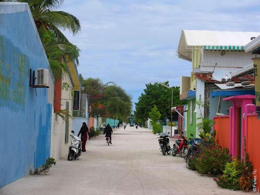 Мальдив аралдары 18-ге толмағандарға темекі шегуге заңмен тыйым салды