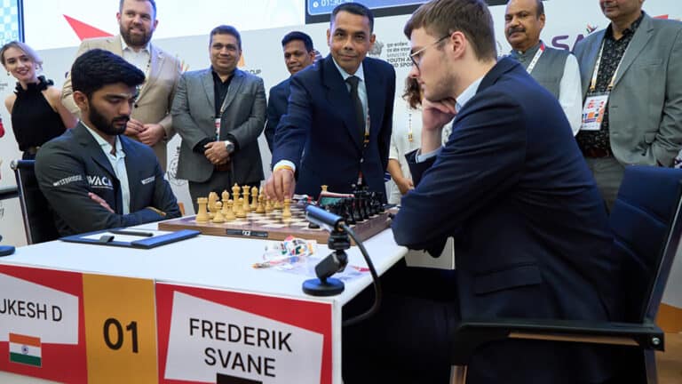 Кубок мира по шахматам продолжается без чемпиона мира