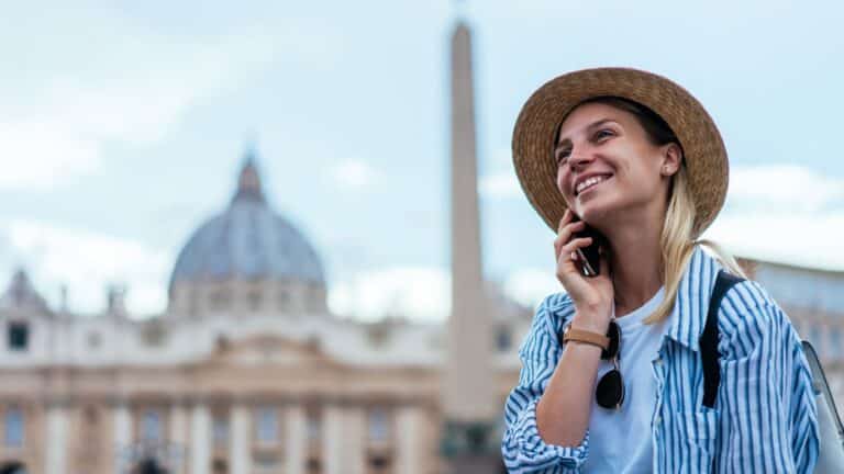 Туризм без переплат: лучшие сервисы Freedom для путешественников
