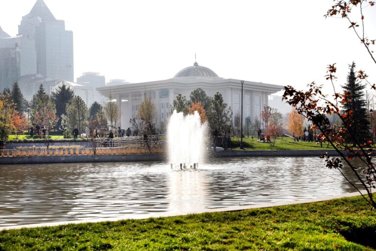 Алматыда жаңа сквер ашылды