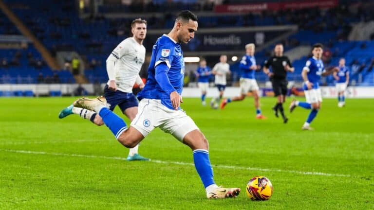 Уволенный за политические взгляды игрок отсудил у клуба Бундеслиги всю зарплату