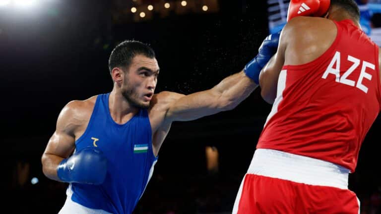 Узбекский боксер-олимпионик Лазизбек Муллажонов дисквалифицирован на три года