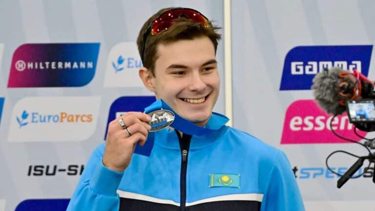 Конькобежец Евгений Кошкин добыл серебро на этапе Кубка мира в Солт-Лейк-Сити