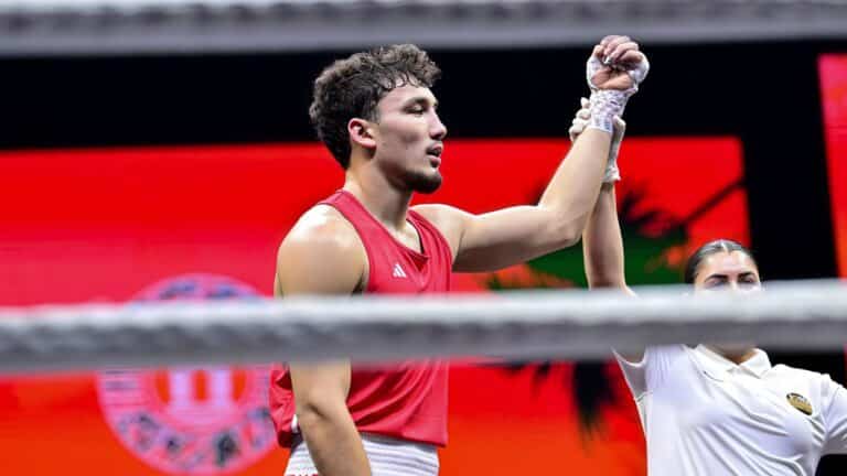 Боксер Санжарали Бегалиев вышел в полуфинал финального этапа Кубка мира в Индии