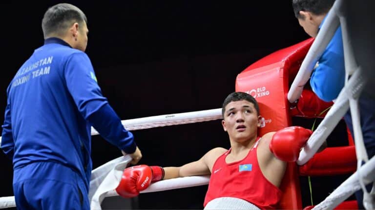 Трое казахстанских боксеров выбыли из борьбы за медали Кубка мира в Индии
