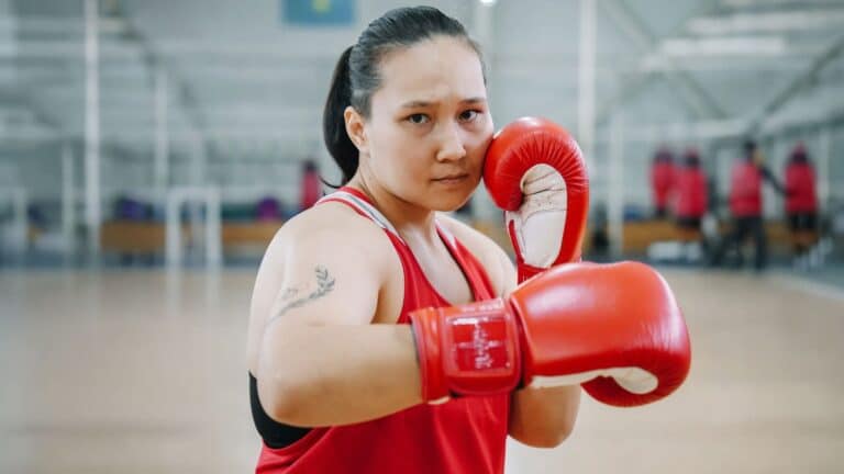 Боксеры Сапарбай и Магауяева добыли еще две бронзы финального ЭКМ в Индии