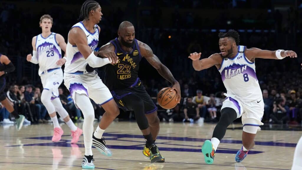 Леброн Джеймс стал первым баскетболистом в истории, сыгравшим в 23 сезонах НБА