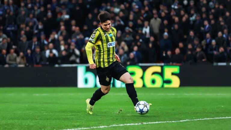 Дастан Сатпаев стал третьим самым молодым бомбардиром в истории Лиги чемпионов