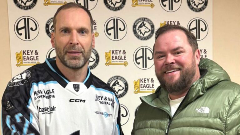 Легенда «Челси» Петр Чех возобновил профессиональную карьеру, но есть нюанс