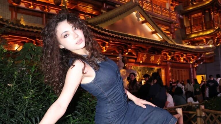 Томирис Жанғазинова 18+ сахнаcына түскен тәжірибесін айтып берді (видео)