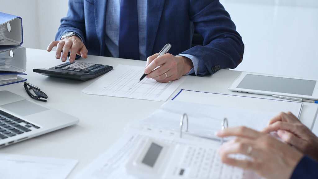 Бизнес может лишиться «упрощенки», если не подаст уведомление до 1 марта