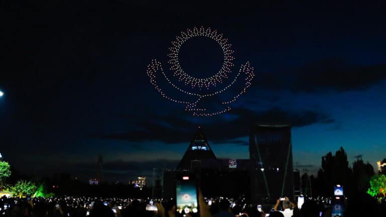 Новогодние шоу отменили в Астане