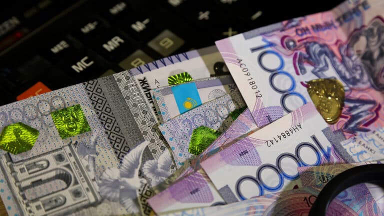 Владельцам компаний посоветовали вывести до 100 млн тенге дивидендов до Нового года