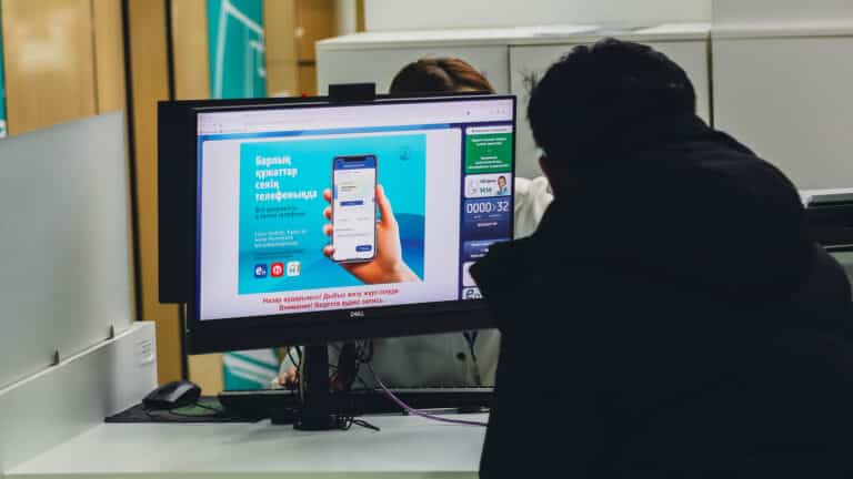 Смышляева предложила запретить частникам собирать и хранить данные о казахстанцах