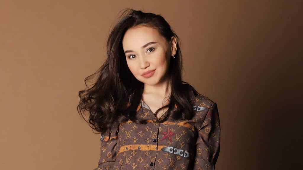 Казахстанцы продолжают верить волонтерам несмотря на скандал с Перизат Кайрат