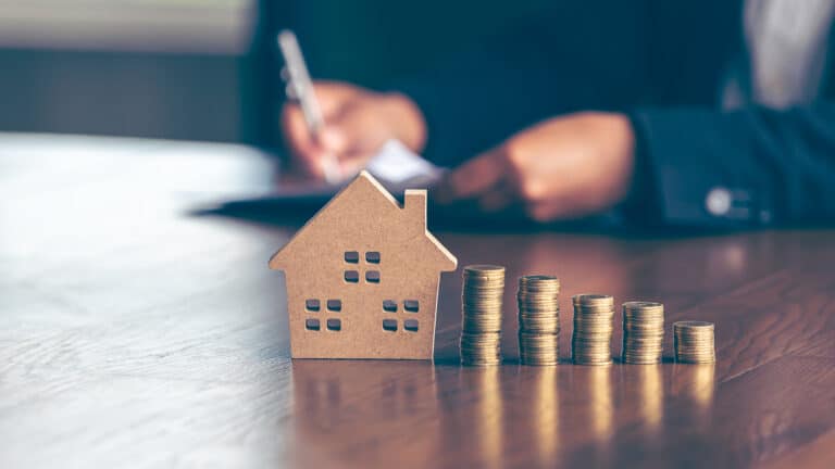 Тысячи казахстанцев воспользовались шансом приватизировать арендное жилье