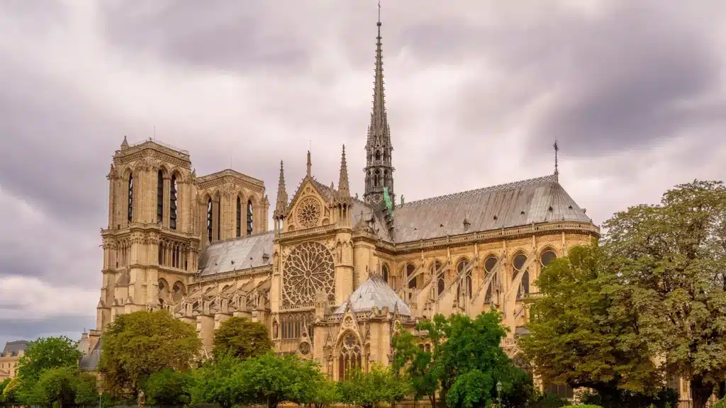 Париж возглавил рейтинг самых привлекательных городов мира