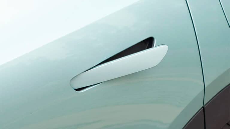 Китай ужесточает требования к дверным ручкам автомобилей