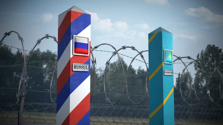 Падение активности в сфере услуг частично связано с задержками на границе с РФ