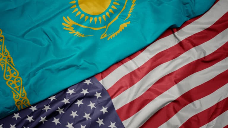 Почему казахстанцы не могут летать в США напрямую