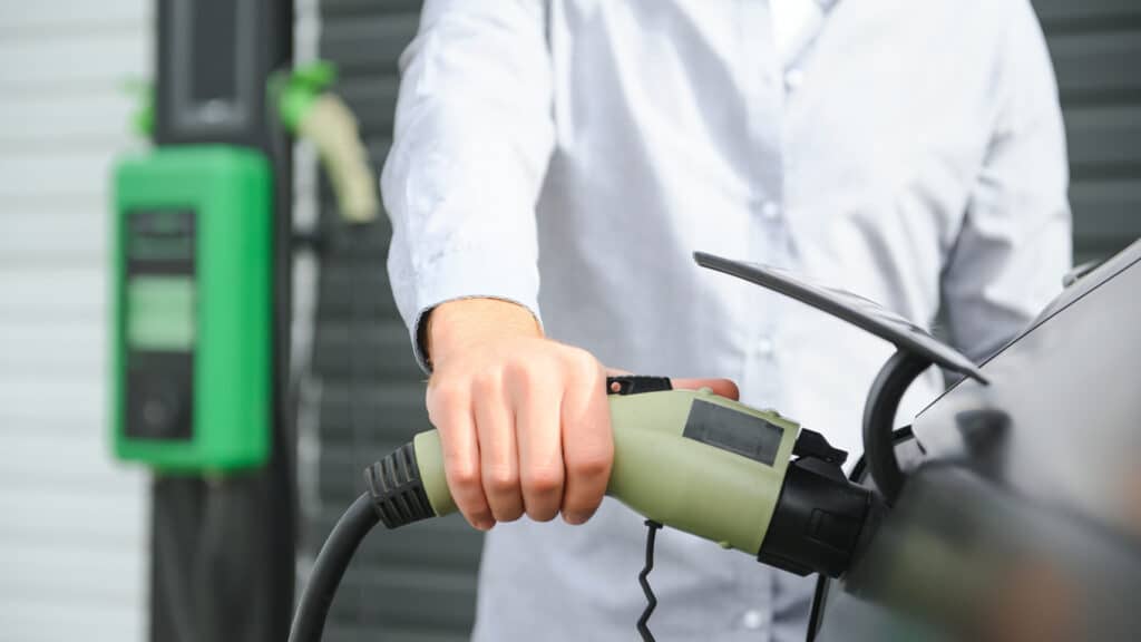 Ученые выяснили, вредят ли электромобили мужскому здоровью