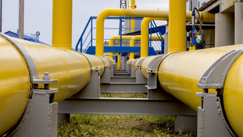 Компания казахстанца заработала 100 млн тенге на строительстве трубопроводов