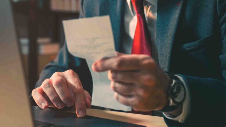 Қаржылық дауды шешу жеңілдейді: Қаржы омбудсман қызметі іске қосылады