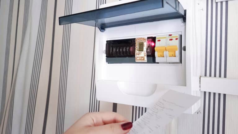 Власти отказываются от льготных тарифов на электричество: что ждет население