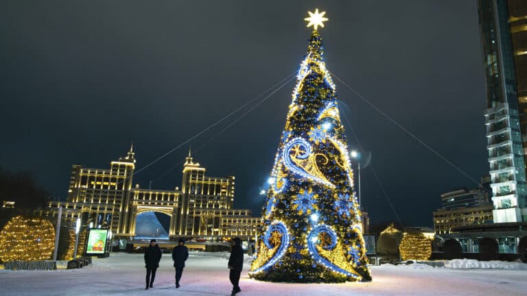 Где в Астане отметить Новый год напомнили в акимате
