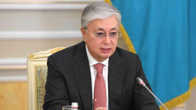 Президент РК дал поручение по гибели солдат в армии