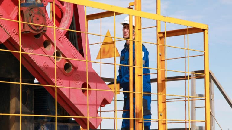 Работники в Казахстане стали дороже, но не продуктивнее: что говорит статистика