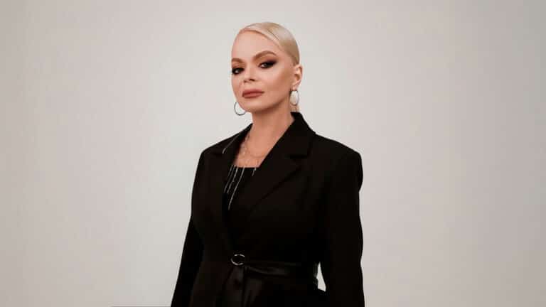 Скандал с квартирой Долиной перерос в массовую отмену