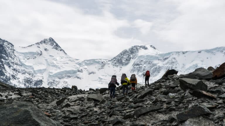 Туристам упростят доступ к горе Белуха на границе РК и РФ к лету 2026 года