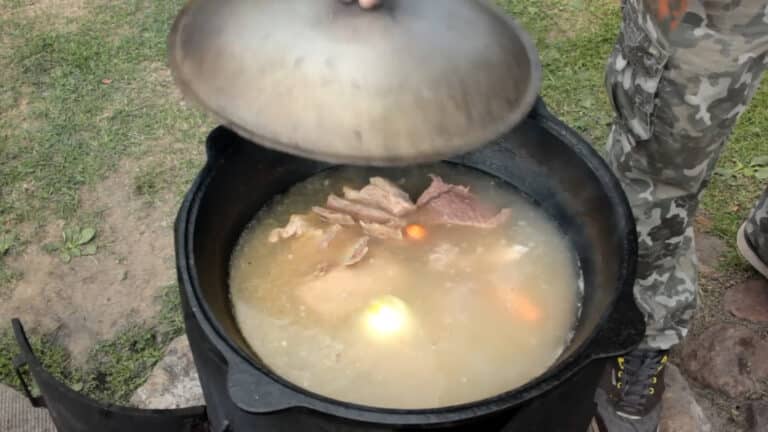 Эксперт раскрыл, сколько газа уходит ежегодно на бешбармак в Казахстане