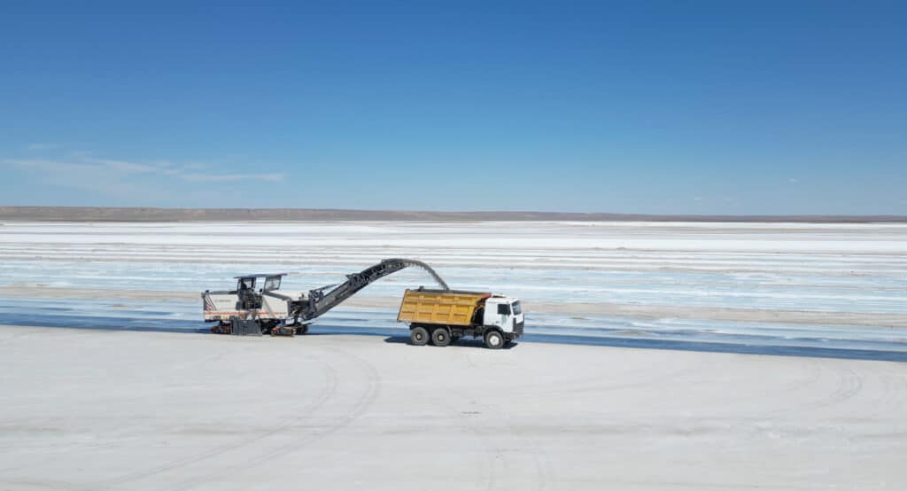 «Аралтуз» начнет разработку крупнейшего месторождения соли на озере Индер/araltuz.kz, бильд-редактор: Адэлина Мамедова