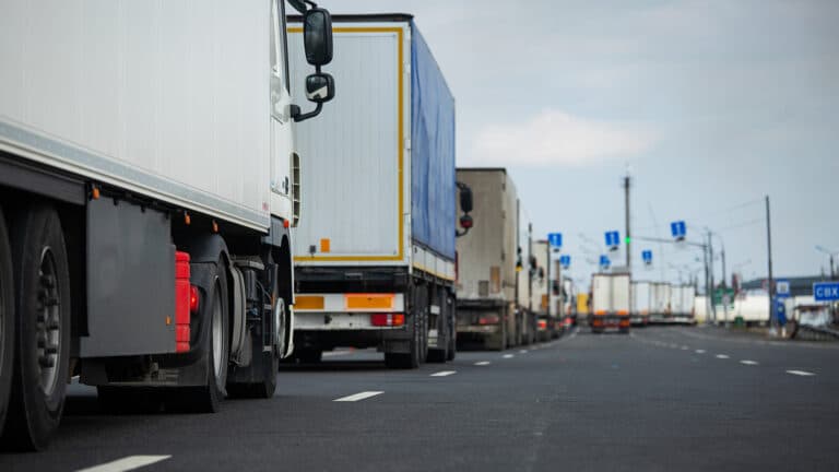 Бердалин: вопрос с задержками продуктов на границе с Россией полностью решен