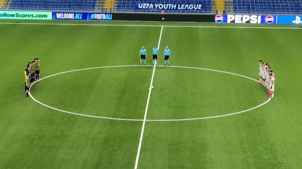 Минута молчания в память о безвременно ушедшем тренере Кирилле Кекере