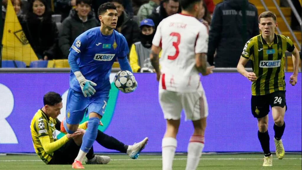 Анарбеков - УЕФА нұсқасы бойынша үздік ойыншы / Фото: uefa.com